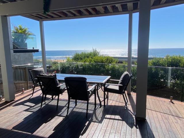 Beach Bungalow On The Ocean. Toowoon Bay Exterior foto